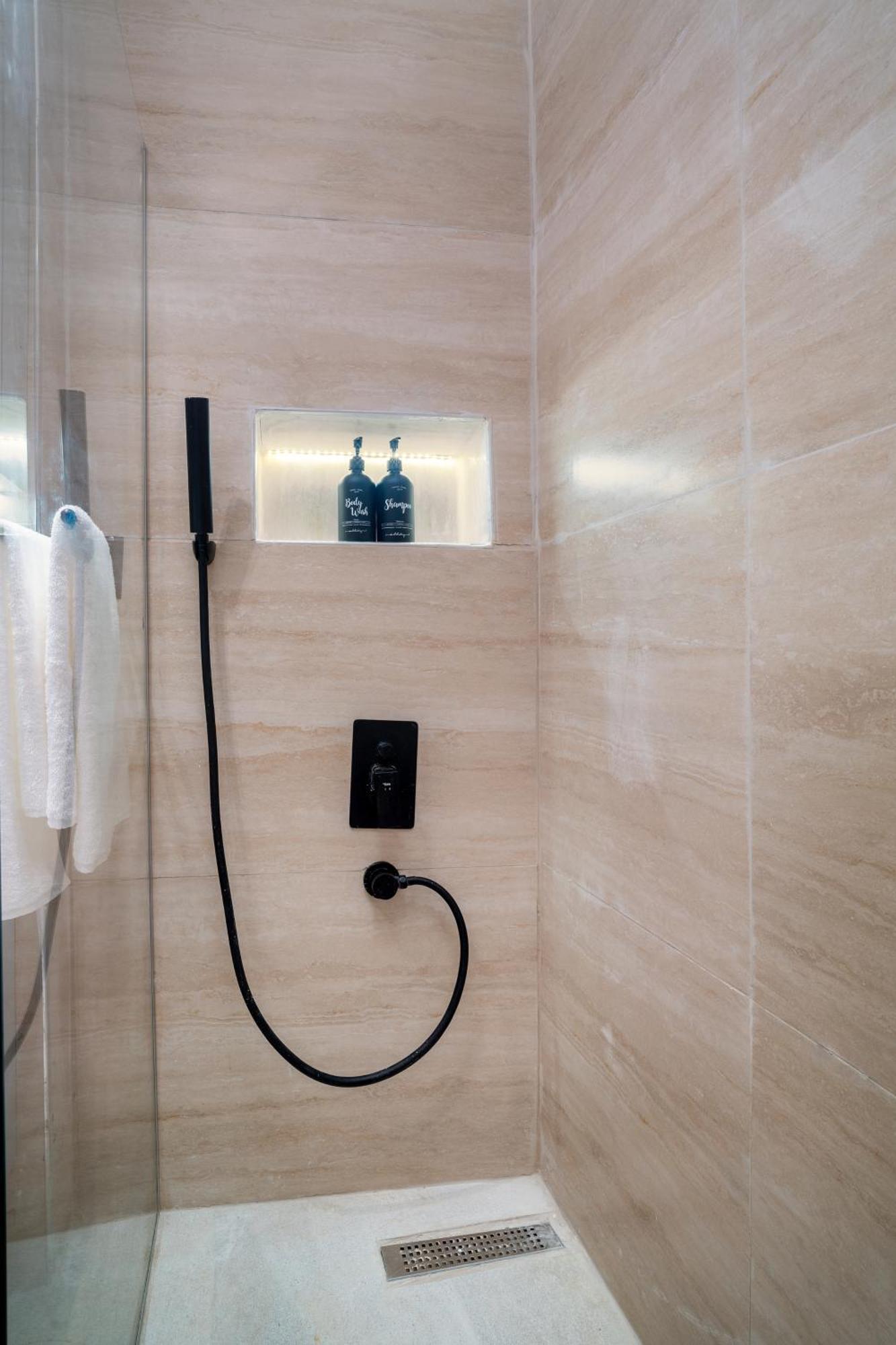 Urban Quarters - Nevizade Hotel Istanbul Room photo